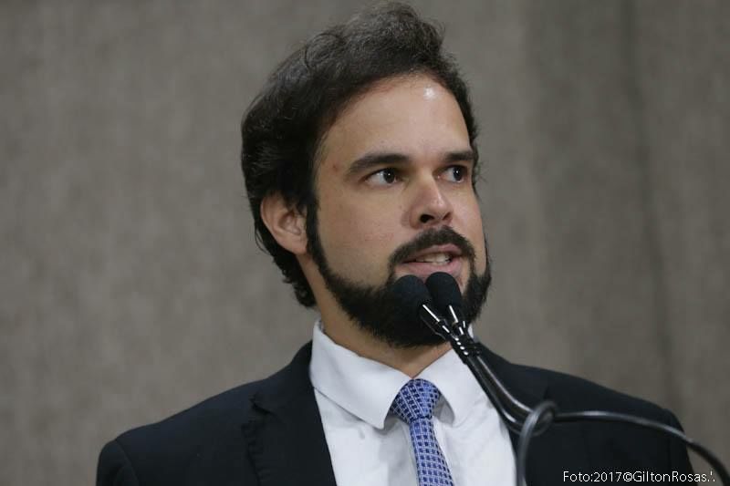 Thiaguinho informa sobre reunião da Comissão de Finanças