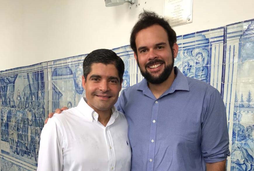 Thiaguinho tem encontro com ACM Neto em Salvador