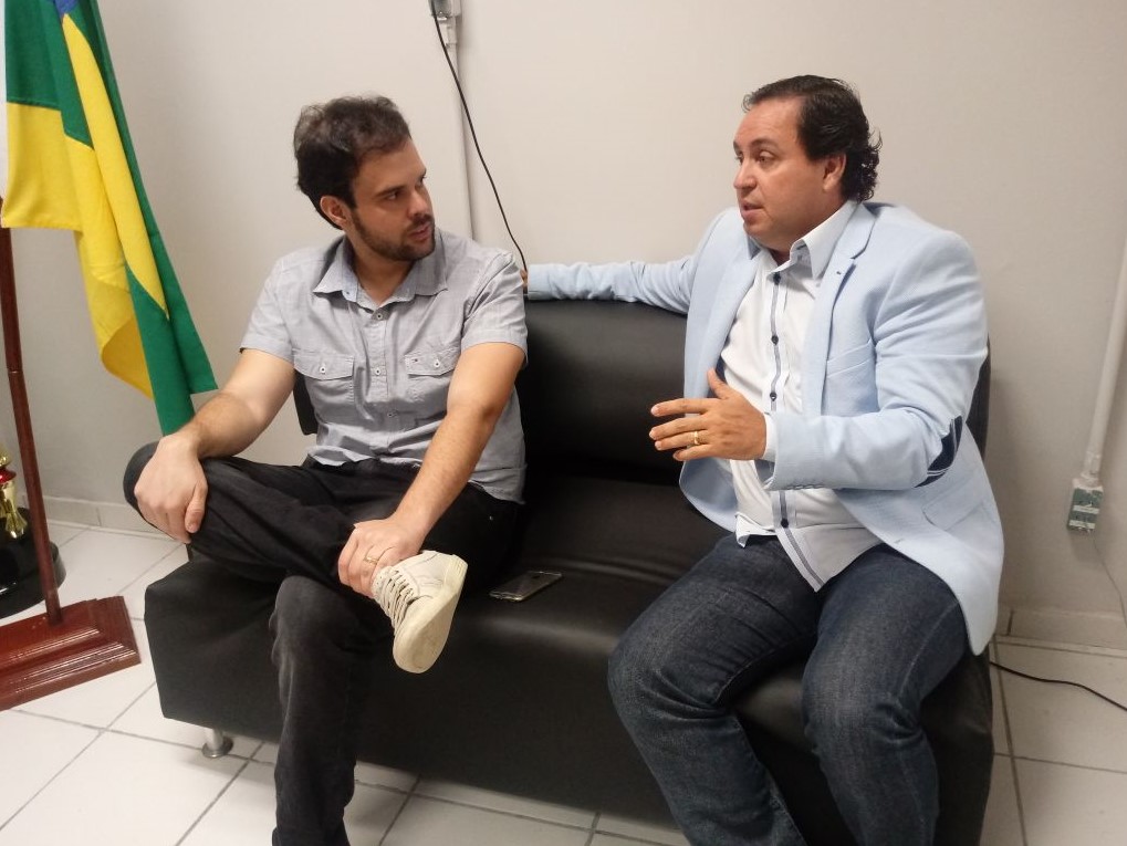 Thiaguinho visita secretário de Estado do Esporte e discute projetos para a capital