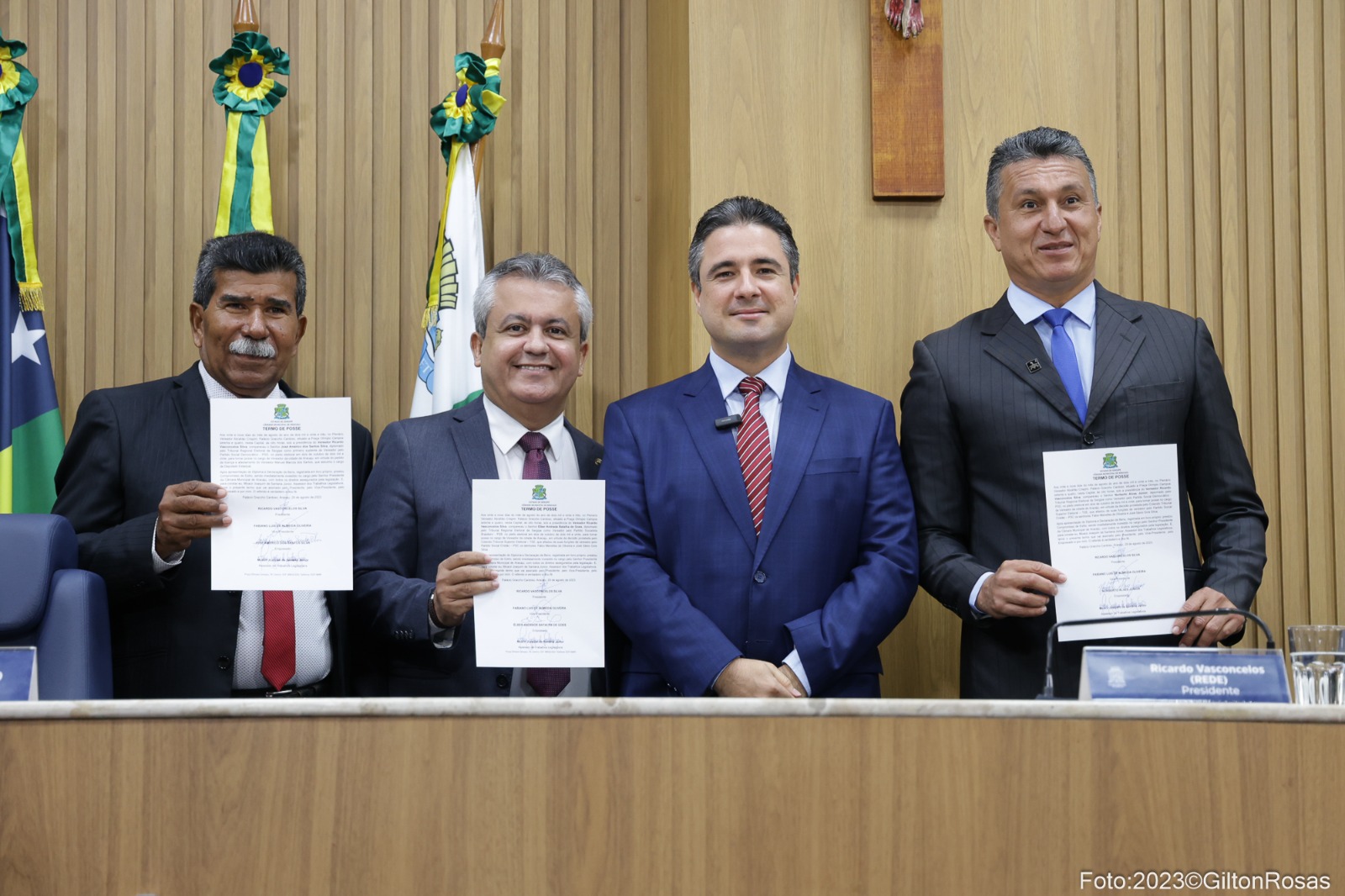 Três vereadores tomam posse na Câmara Municipal de Aracaju