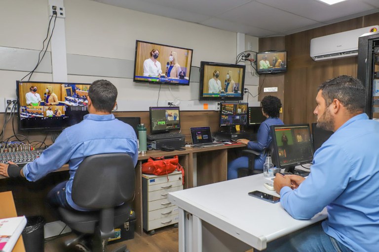 TV Câmara comemora aniversário no Dia do Jornalista