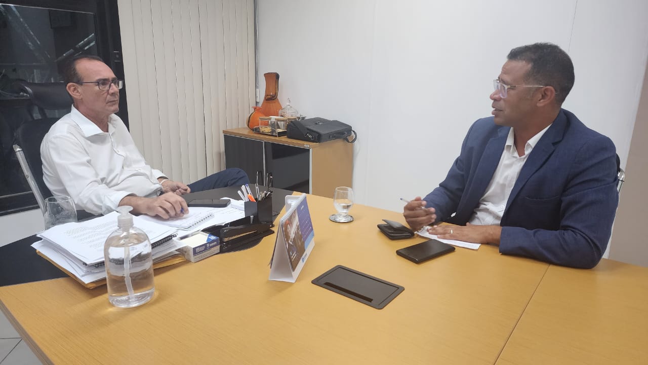 Vereador Byron e vice-governador Zezinho Sobral dialogam sobre demandas de escolas da capital