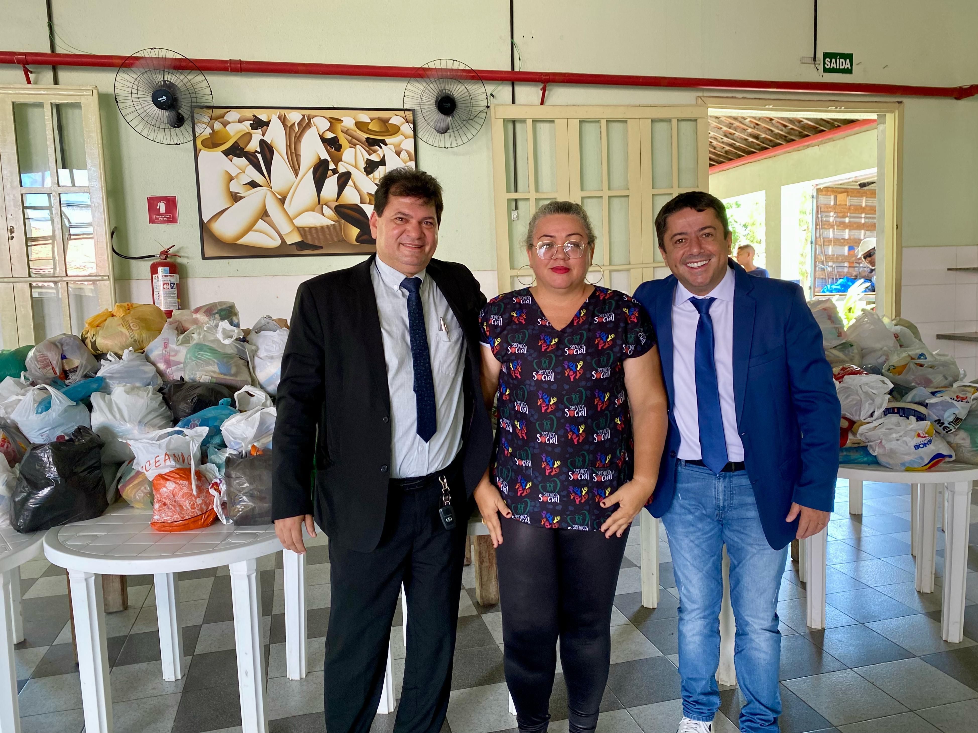 Vereador Miltinho Dantas participa da entrega de alimentos ao Same e ao Asilo Rio Branco