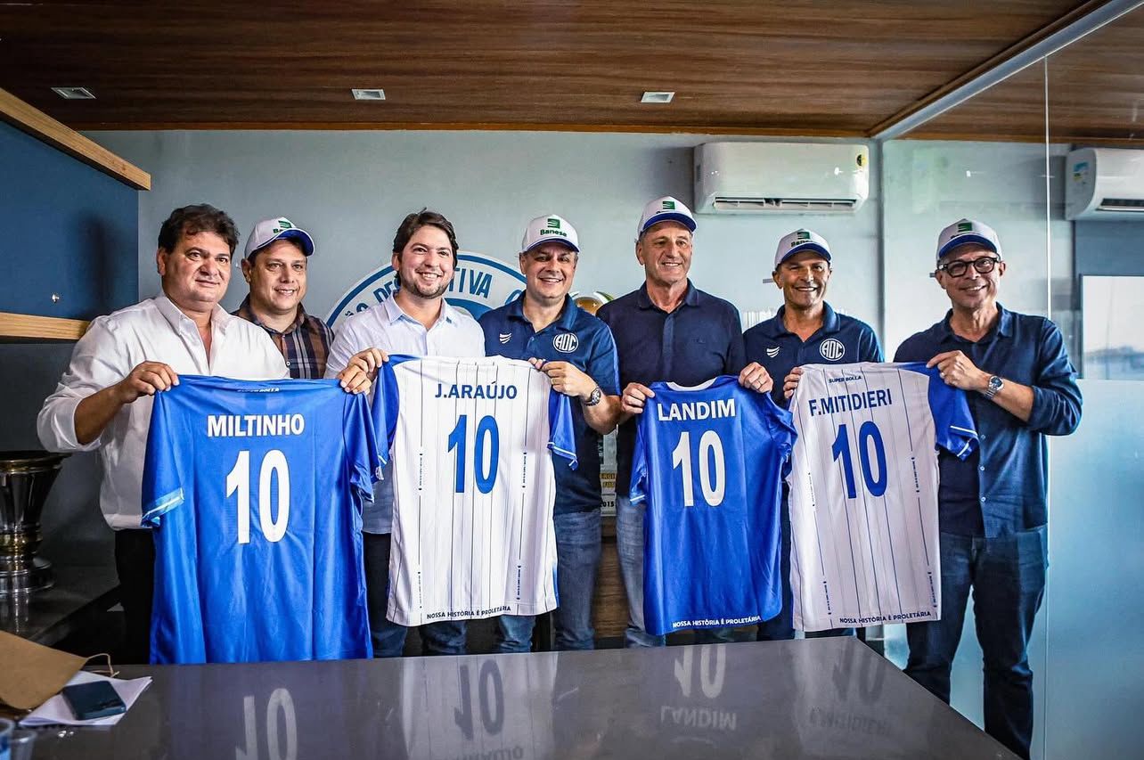 Vereador Miltinho Dantas participa de visita com o ex-presidente do Flamengo, Rodolfo Landim, e o governador Fábio Mitidieri na sede da Associação Desportiva Confiança