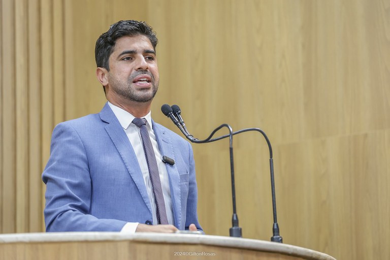 Vereador Pastor Diego critica gestão federal e clama por conduta humanitária 