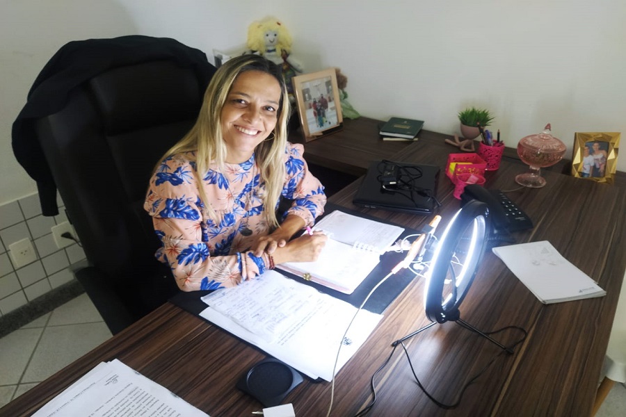 Vereadora Sheyla Galba quer que pacientes oncológicos tenham prioridade na vacinação contra a Covid-19