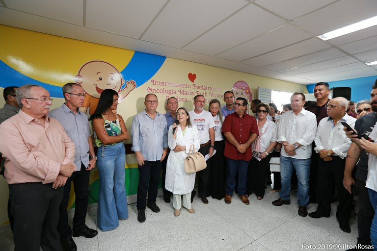 Vereadores prestigiam inauguração da Unidade de Internamento Pediátrico da Oncologia do Huse