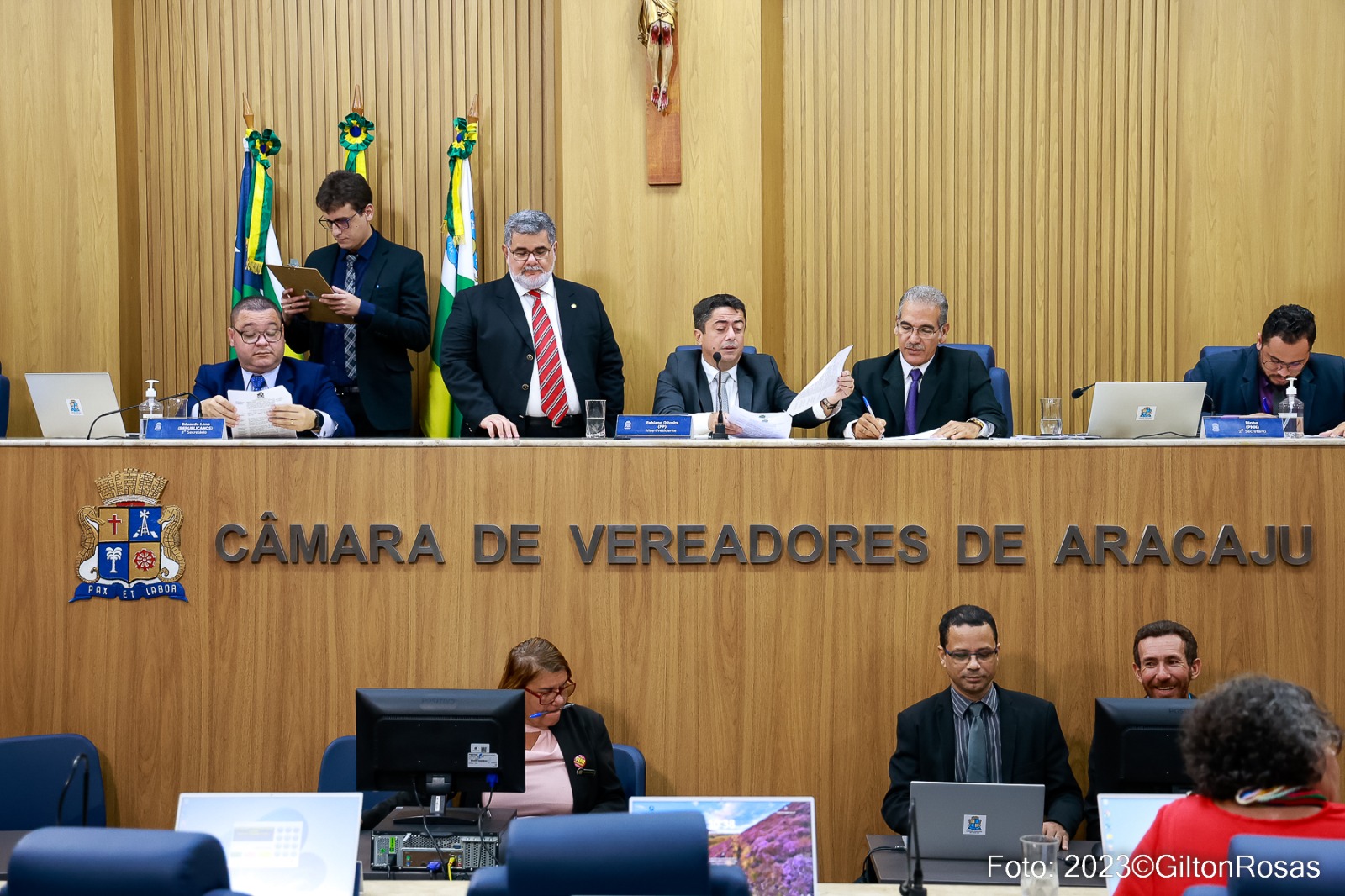 Vereadores proíbem utilização de técnicas de arquitetura hostil em Aracaju 